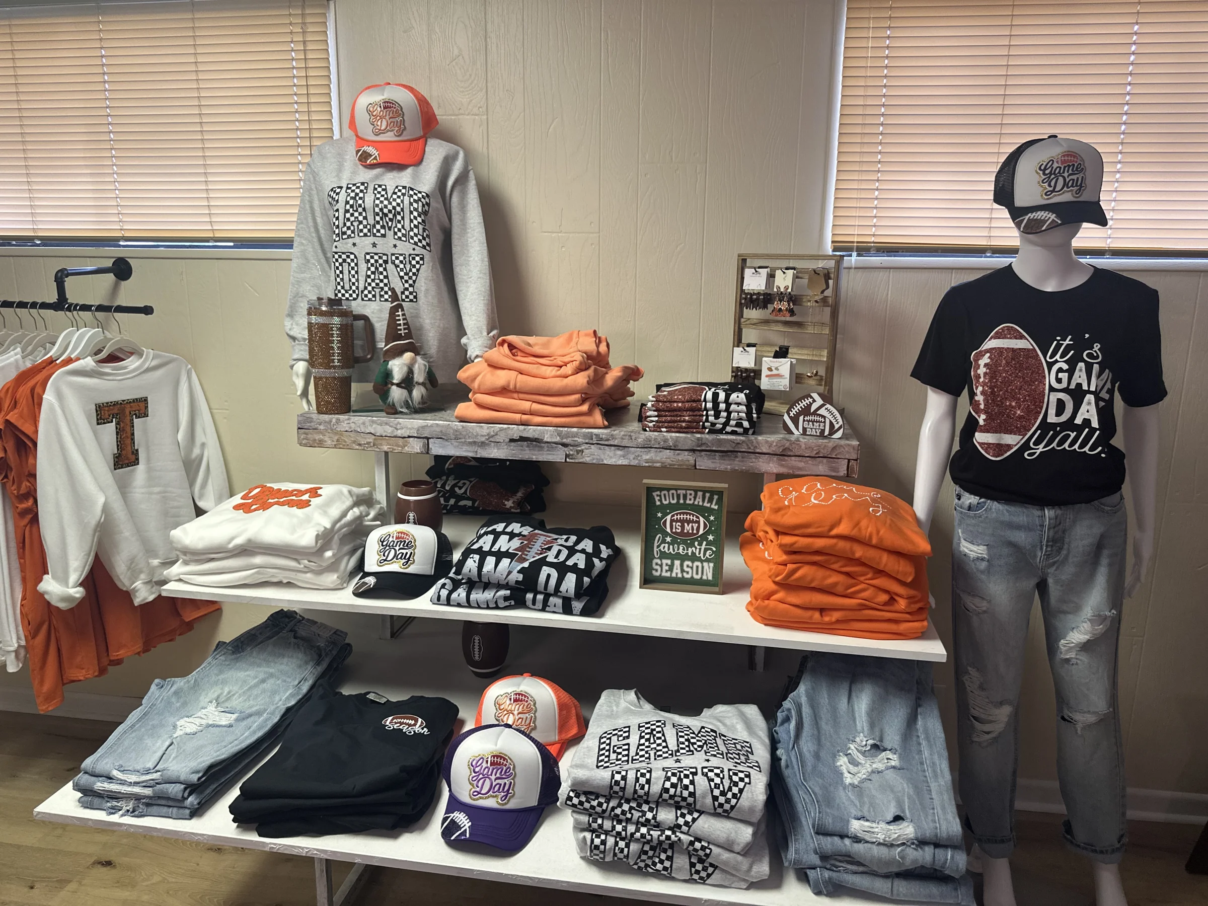 Rae Belles Southern Boutique - Image 3