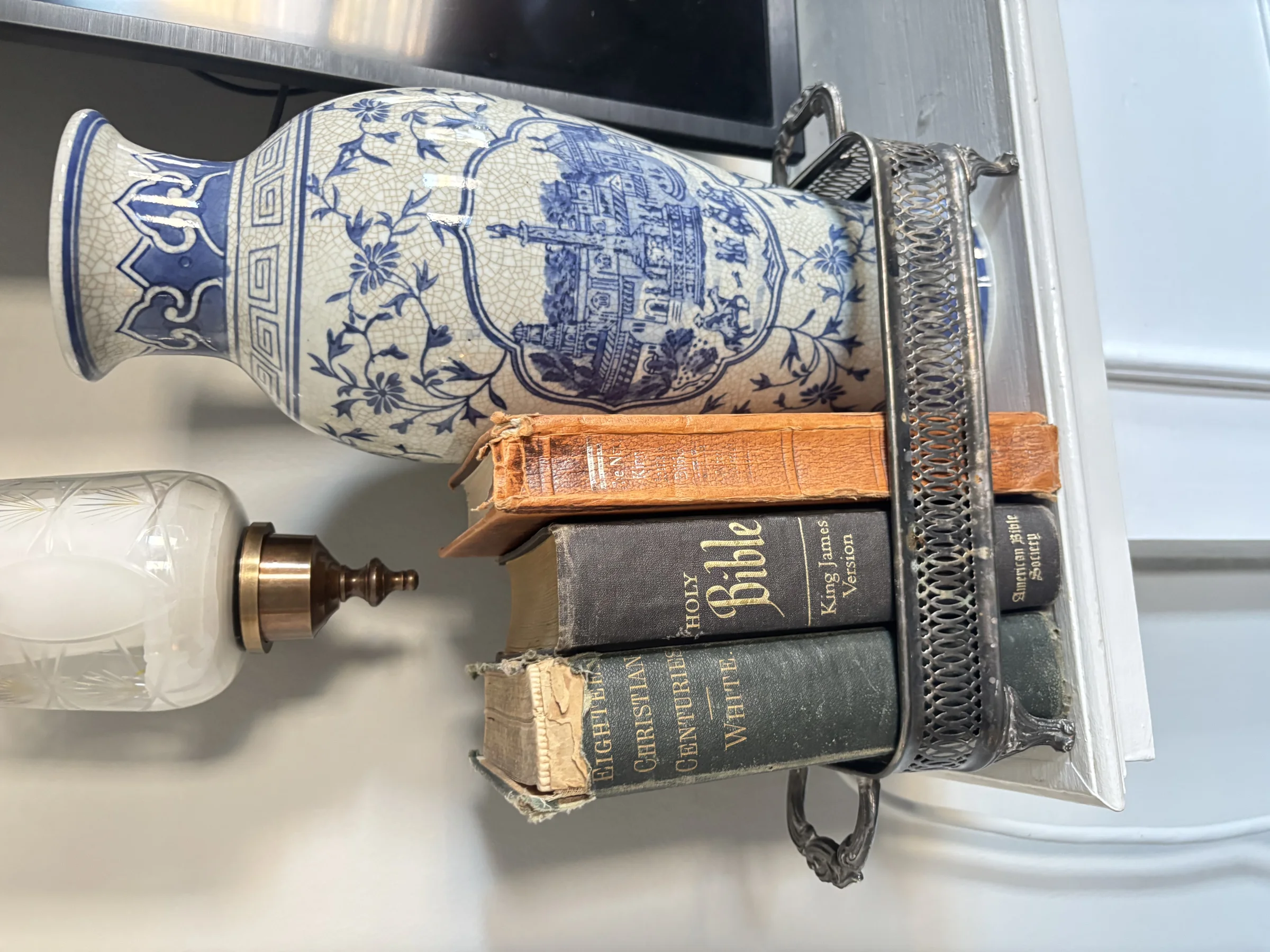 Two sister antiques  - Image 4