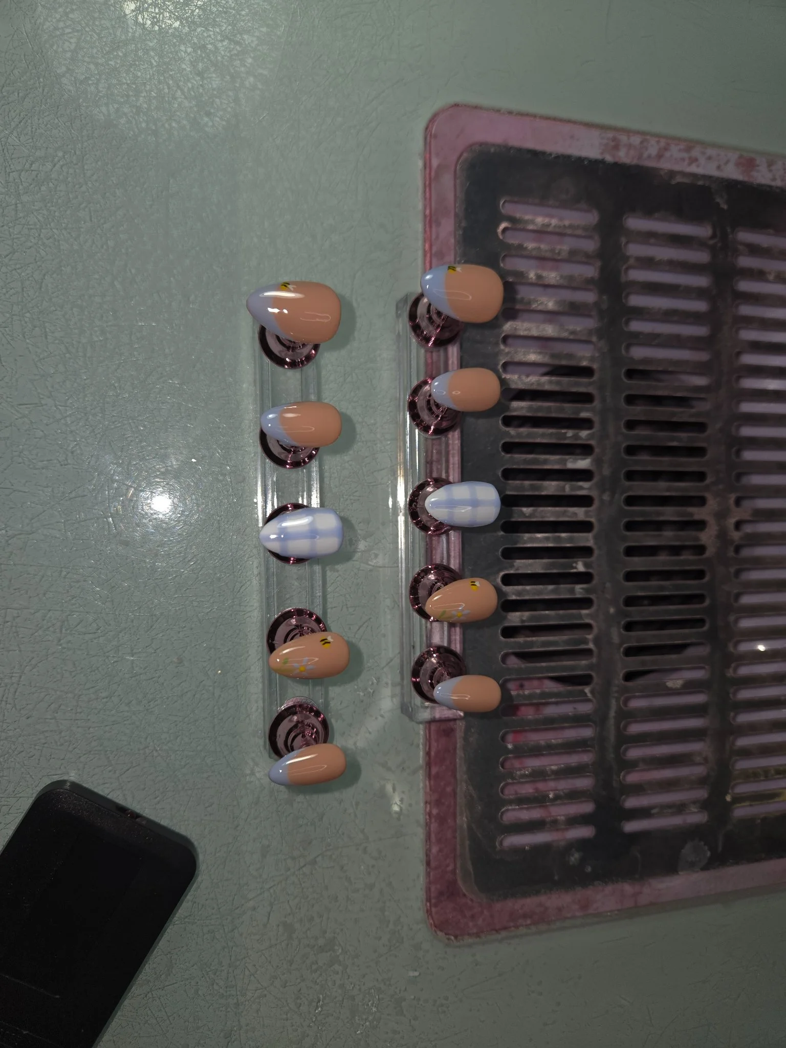Starlight pressed nails - Image 8