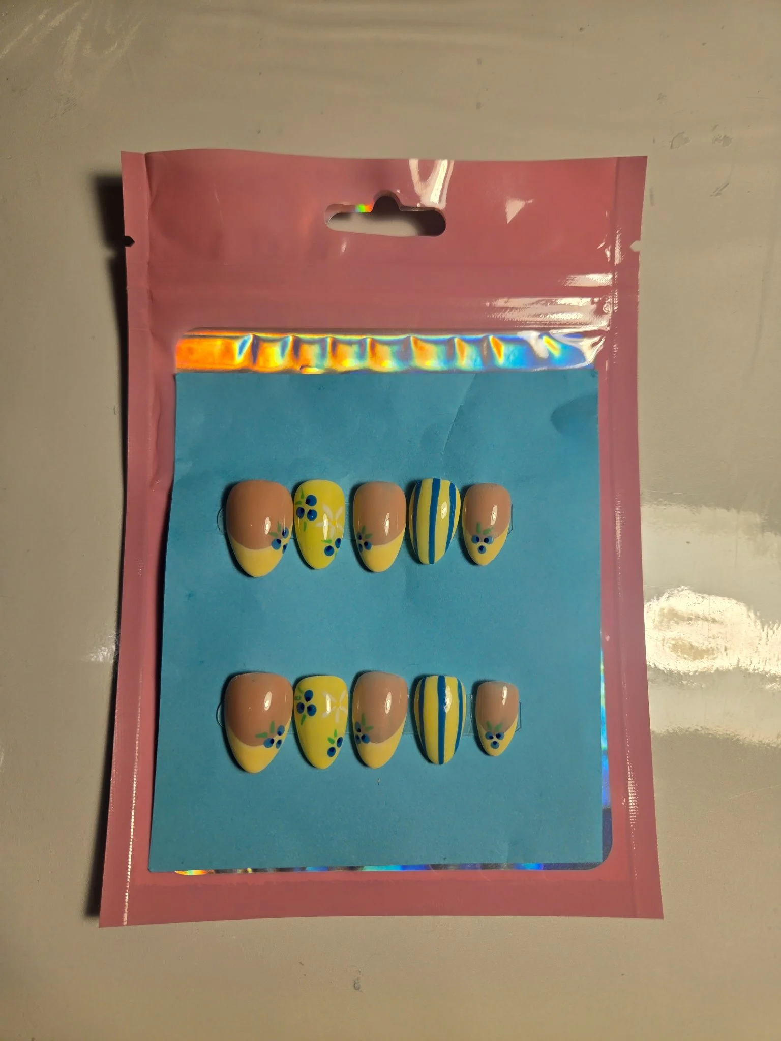 Starlight pressed nails - Image 2
