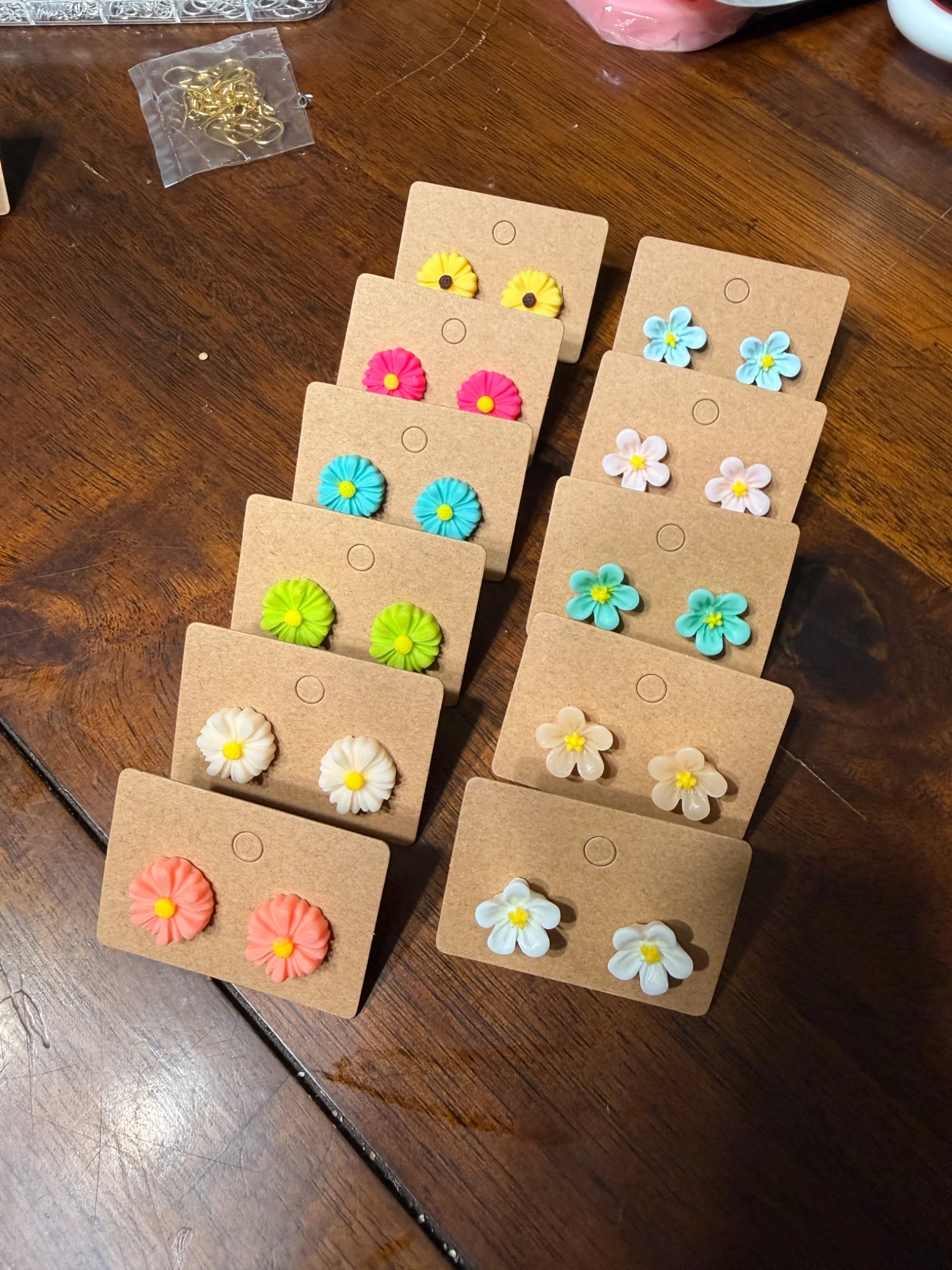 Spin and bloom: crafts and treats  - Image 5
