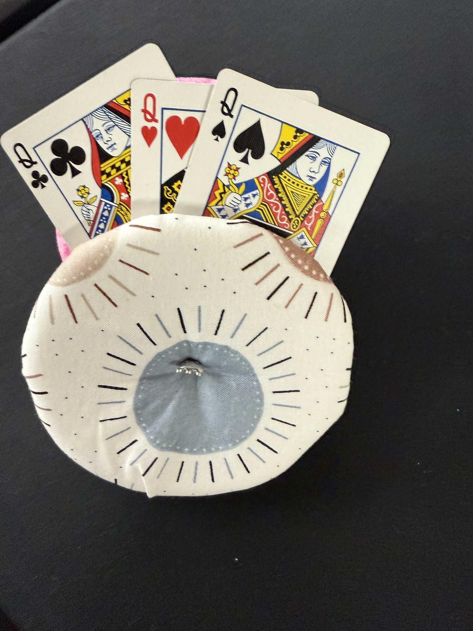 sun pattern playing cards holder